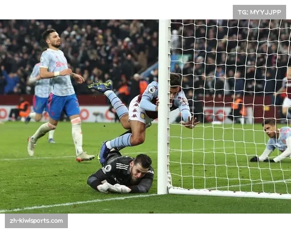 瓦伦西亚后卫富尔基耶膝关节受伤，迪亚卡比肌肉挫伤长期缺阵